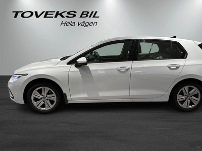 Volkswagen Golf TSI 110hk Drag|Kamera|Parkeringsvärmare|Nav