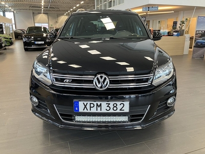 Volkswagen Tiguan 1.4 TSI 4M R-Line B-kamera LED-ramp Värmare V-Hjul