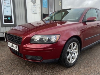 Volvo S40T5 Låga mil Fräsch & välskött Turbo Sedan 2004, Sedan