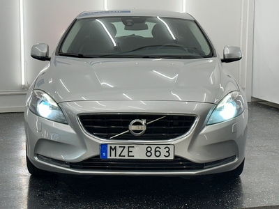 Volvo V40 D3 Automat Summum 163hk B-kamera Ny-bes