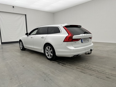 Volvo V90 D4 190hk Momentum D-Värmare VOC Navi Drag