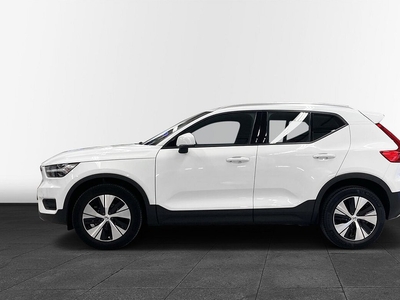 Volvo XC40 B4 FWD Bensin Mom Adv Navi Pro Edt