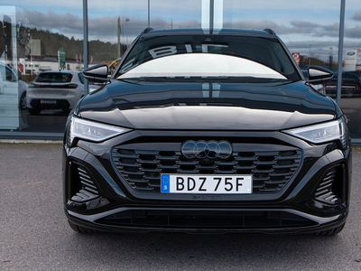 Audi Q8 Sportback 55 e-tron Quattro S-Line Selection SE SPEC