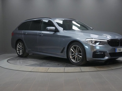 BMW 520i Touring M Sport Dragkrok Parkeringsvärmare Nav 2019, Kombi