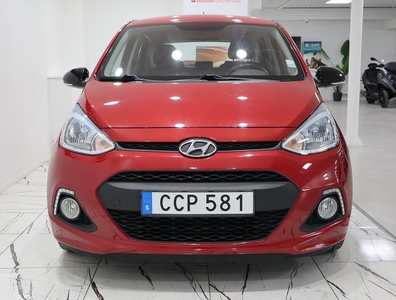 Hyundai i10 1.0 Black Line Parkeringshjälp Rattvärme