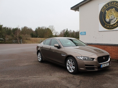 Jaguar XE 20d Euro 6 180 hk, Prestige, perf historik