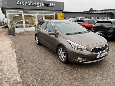 Kia CEED sw 1.6 CRDi, Manuell, Drag, Värmare, Vinterdäck