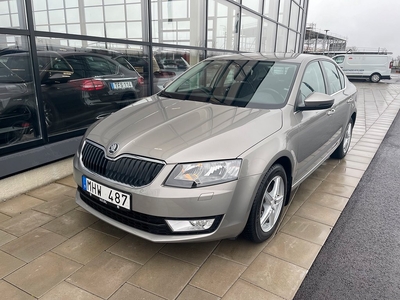 Skoda Octavia 1.2 TSI, VINTERHJUL, DRAGKROK, LÅGMIL