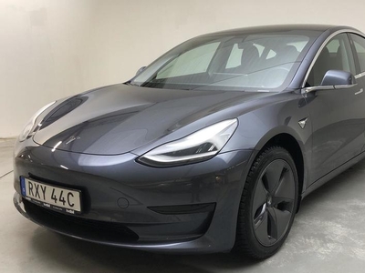 Tesla Model 3Standard Range RWD 2020, Halvkombi