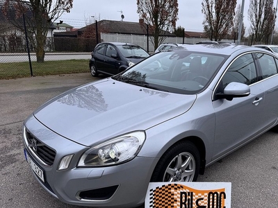 Volvo S60D3 Geartronic Summum Euro 5 2011, Sedan