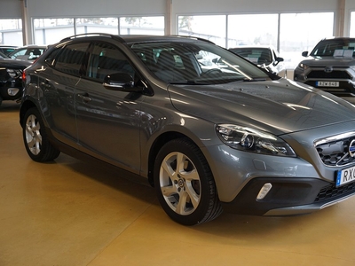 Volvo V40 Cross Country D3 150 Momentum Navi Blis VOC