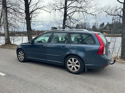 Volvo V50 D5 Summum (180hk) Dragkrok M-värm Skinn S&V-Hjul