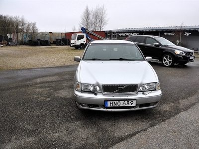 Volvo V70 2.5 20V Automatisk, 170hk Kundförmedling