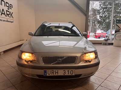 Volvo V70 2.5T Business SUPERDEAL 6,95% / AUTOMAT / GDS