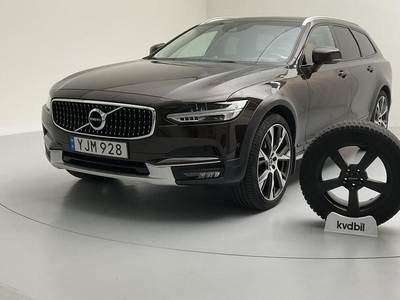 Volvo V90D5 Cross Country AWD 2017, Kombi