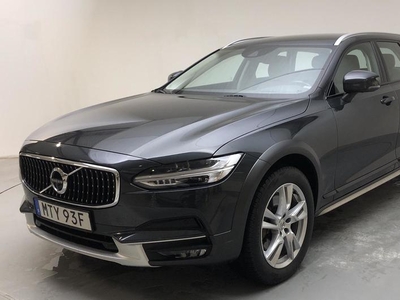 Volvo V90D5 Cross Country AWD 2020, Kombi