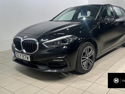 BMW 118Sport Line Steptronic 2021, Halvkombi