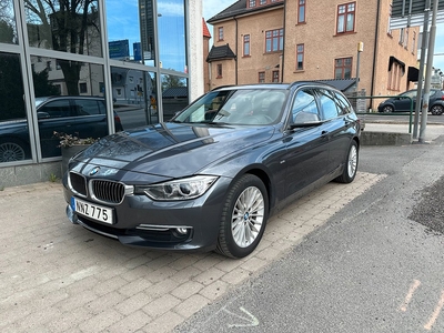 BMW 318 d Touring Automat Luxury Line / drag