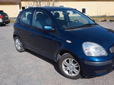 Toyota Yaris5-dörrar 1.0 VVT-i 2004, Halvkombi