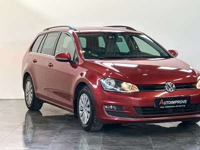 Volkswagen Golf 1.4 TSI 140HK BMT R-LINE BMT AUTO LÅGSKATT