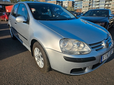 Volkswagen Golf 5-dörrar 1.6 DRAGKROK