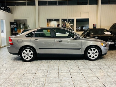 Volvo S40 2.4 Kinetic Automat NY-BES NY-Service 140hk Drag