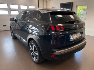 Peugeot 3008 1.2 PureTech EAT Allure, Carplay, kamrem bytt