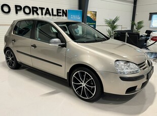 Volkswagen Golf 5-dörrar 1.6 | NYBESIKTIGAD