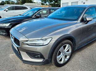 Volvo V60Cross Country BDHYBRID AWD 4x4 Advanced 2022, Kombi