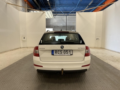 Škoda Octavia 1.6 TDI 110hk D-värm Drag Nybesiktad