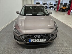 Hyundai i30 Essential Kombi Automat MildHybrid 120 Hk