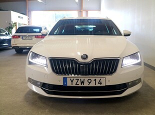 Skoda Superb 2.0 TDI 4x4 190hk L&K GPS DRAG D-VÄRM B-KAM 19