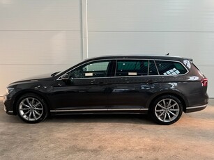 Volkswagen Passat SC 200 TDI 4M DSG R-Line Cockpit Kamera Värmare 200hk 2021