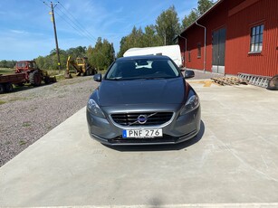 Volvo V40 D2 Momentum Euro 5