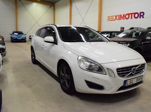 Volvo V60 D2 Momentum Ny Besiktad ua