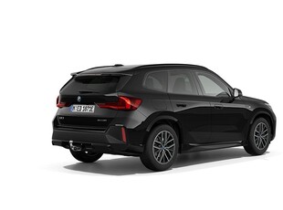 BMW iX1 xDrive30 M Sport / Rattvärme / Dragkrok