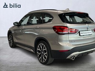 BMW X1 xDrive25e Sportline | Panorama | Adaptiva Led | Backkamera