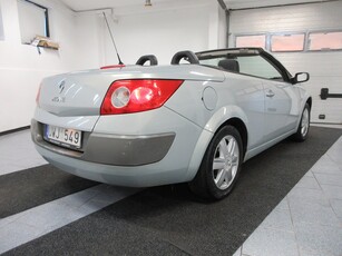 Renault Mégane Coupé-Cabriolet 2.0 135 hk NYBES ua Panorama