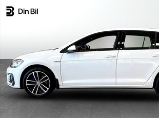 Volkswagen Golf GTE | 204 hk | Active Info | LED | Värmare