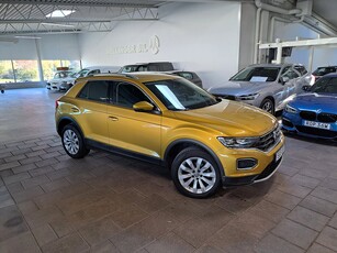 Volkswagen T-Roc 1.5 TSI 150hk Pluspkt Värmare Beats Drag