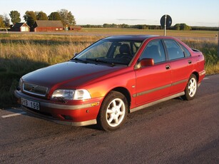 Volvo S40 1.8i Nybes Nyserv