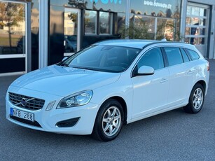 Volvo V60 D2 Powershift Momentum | Nyservad