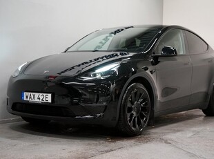 Tesla Model Y Long Range AWD 514hk Drag Värmepump AMD Pano