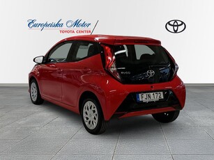 Toyota Aygo 1,0 / X-Play / V-Hjul / Backkamera / AU-Garanti