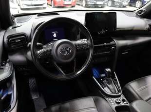 Toyota Yaris Cross HYBRID AWD-I E-CVT PREMIERE EDITION NYBES