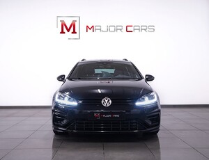 Volkswagen Golf R 4M Cockpit Pano Skinn Dynaudio DCC 310hk