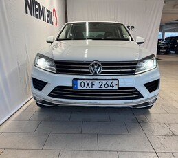 Volkswagen Touareg 3.0 V6 TDI 4M Aut Drag D-värm Kamkedja