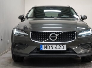 Volvo V60 Cross Country B4 AWD 197hk Momentum D-värme Drag