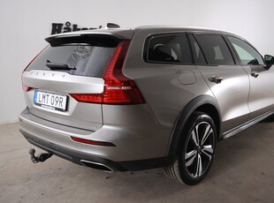 Volvo V60 Cross Country B4 AWD Geartronic Momentum Euro 6