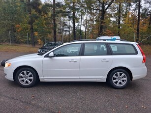 Volvo V70 D4 Aut, Drag,VOC,Vinterdäck ingår.Nya bilder snart